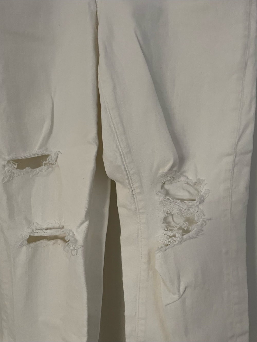 Madewell White Distressed Women’s Jeans - Picture 2 of 5